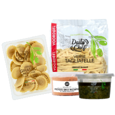Daily Chef verse pasta
pak/zak à 250-500 gram,
Daily Chef groene pesto pastasaus
bakje à 180 gram
of Noordertrots pastasaus
bakj